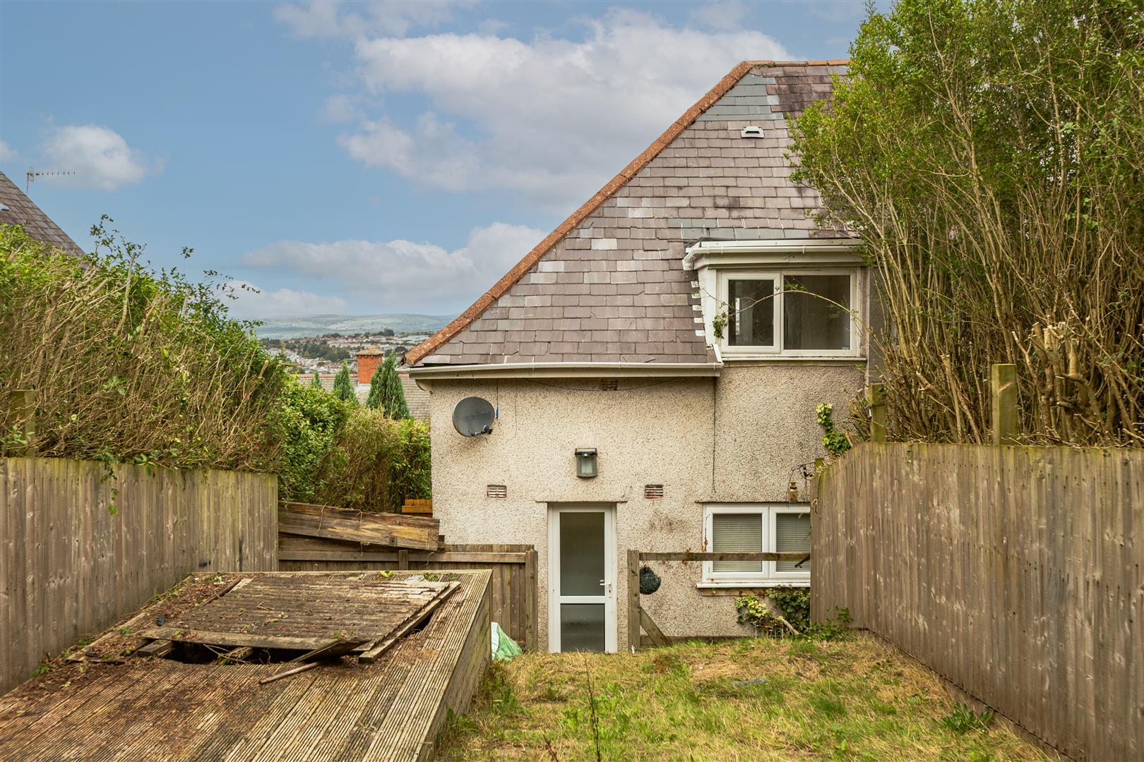 Gwynedd Avenue, Townhill, Swansea, SA1 6LJ